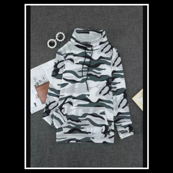 🤍White Camo Cowl Neck Sweatshirt🤍 - Picture 6 of 8